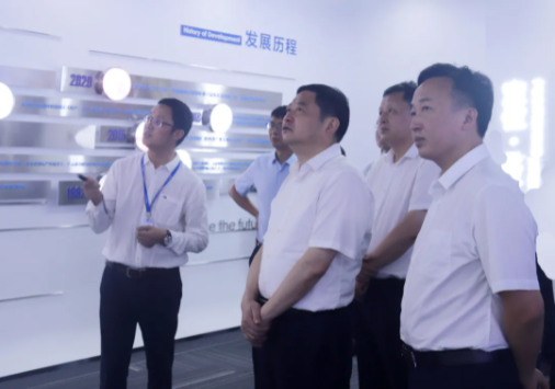 長沙市委常委、常務副市長夏建平一行赴中部產業(yè)基地調研